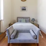 Mar House